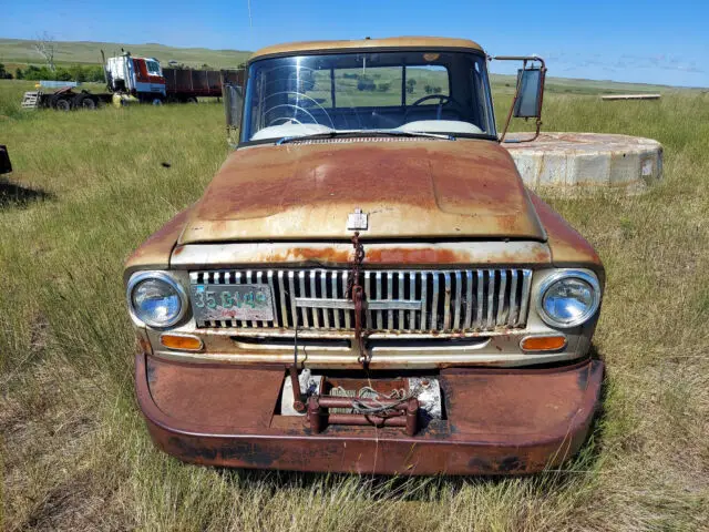 ih - manual - 4x4 - 1959 - 61? - 1 or 1-1/2 ton? dually - engine turns over