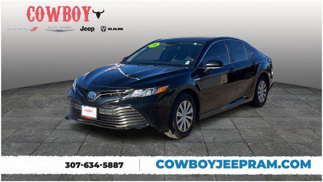 2019 toyota camry hybrid le