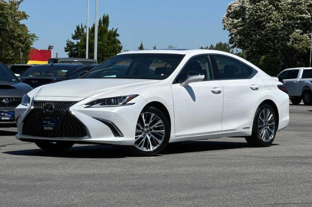 2021 lexus es 300h base