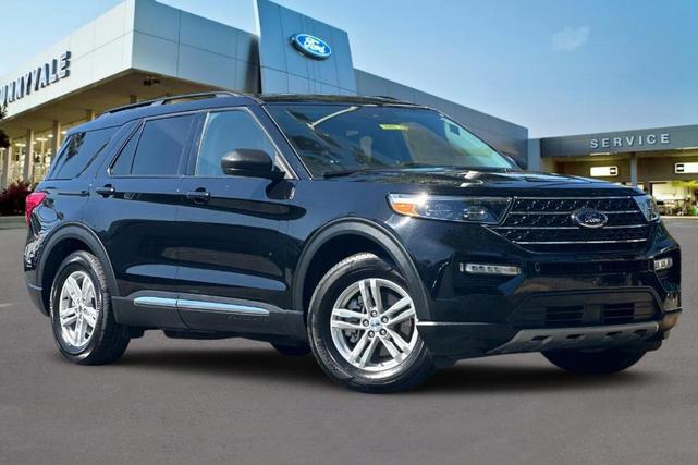 2023 ford explorer xlt