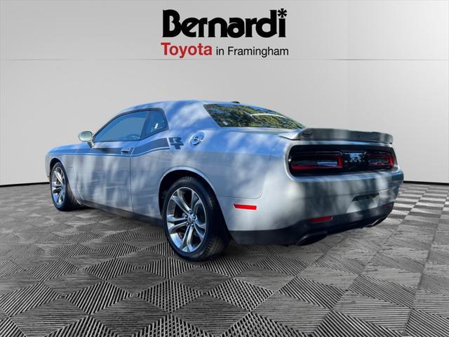2022 dodge challenger r/t