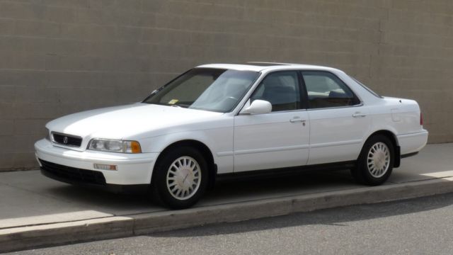 beautiful 1994 acura legend sedan. 139,134 miles. runs excellent!!