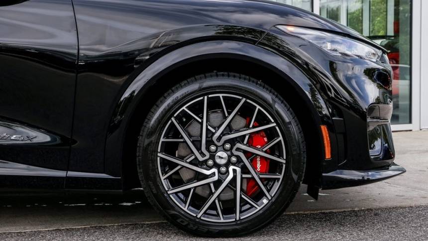 2022 ford mustang mach-e gt