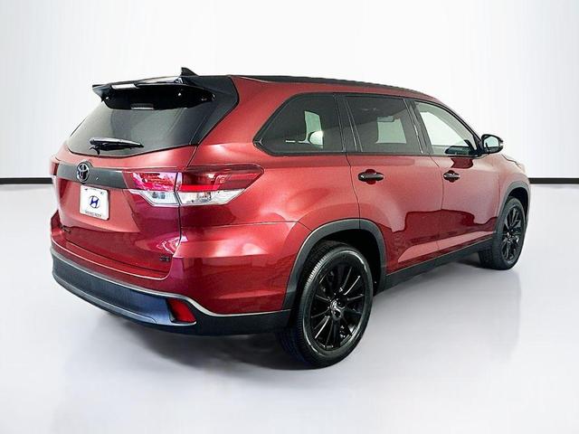 2019 toyota highlander se