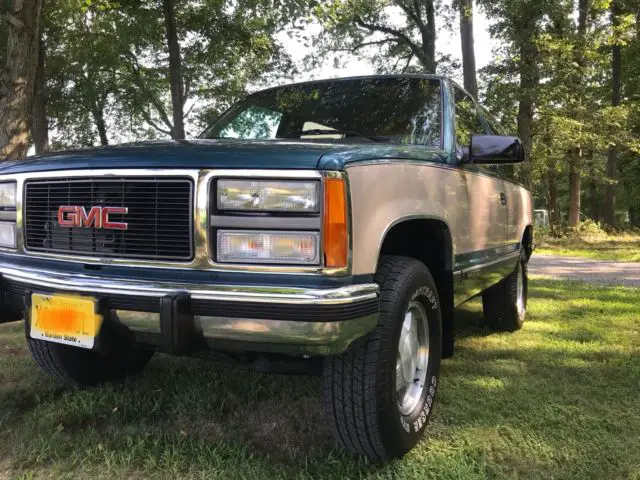 1993 gmc yukon sle 2 door 4x4 loaded ( low miles) no rust ever, garage kept