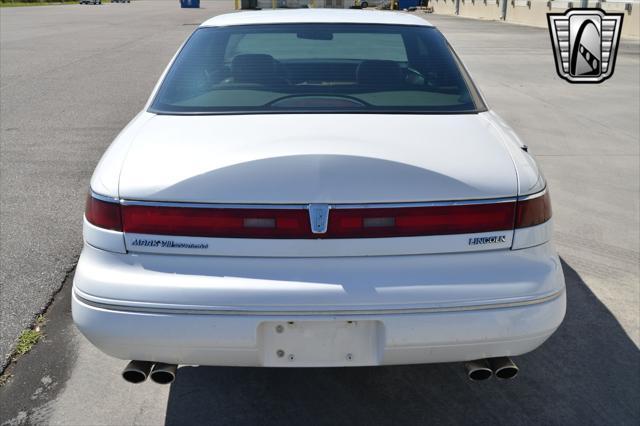 1996 lincoln mark viii base