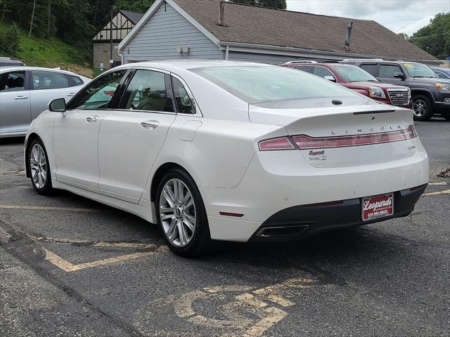 2014 lincoln mkz base