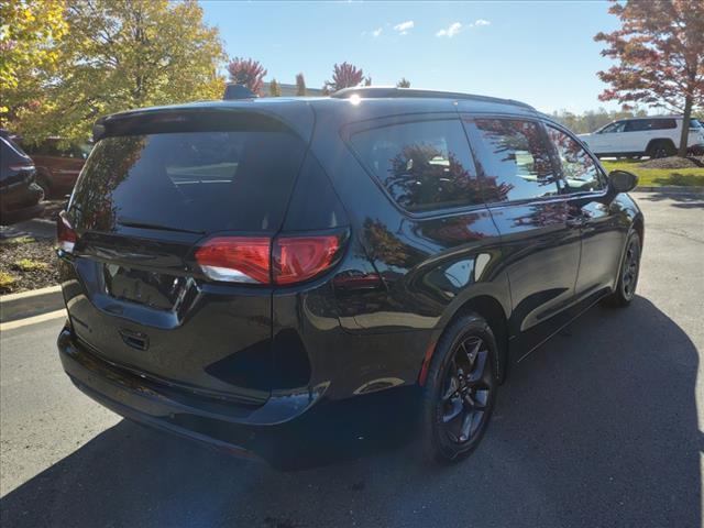 2018 chrysler pacifica touring-l plus