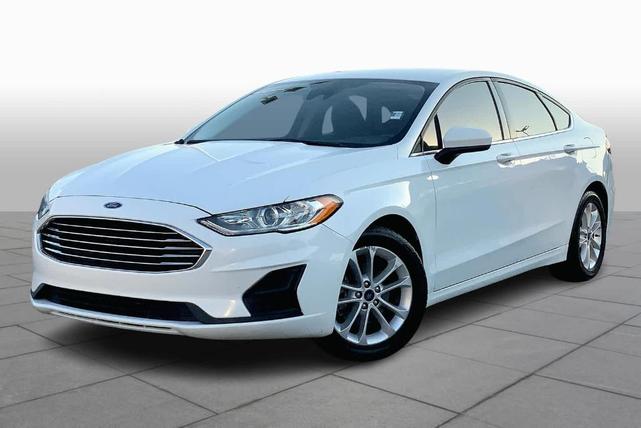 2020 ford fusion se