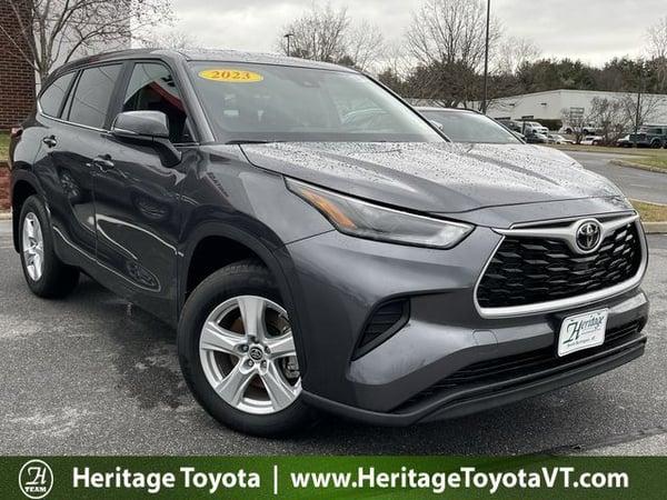 2023 toyota highlander in secaucus, new jersey