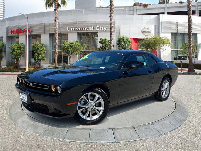 2023 dodge challenger sxt