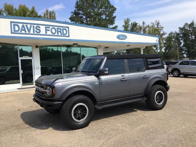 2021 ford bronco outer banks