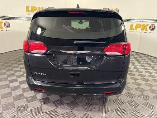 2021 chrysler voyager lxi in defiance, ohio
