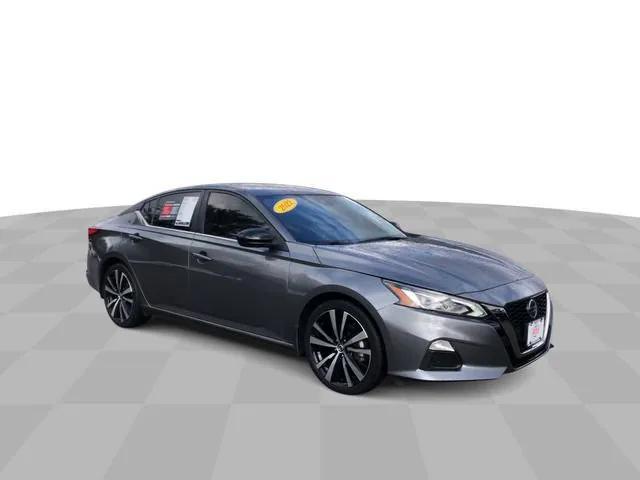 2022 nissan altima sr fwd