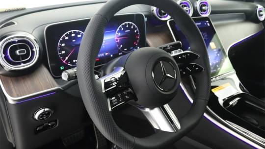 2025 Mercedes-Benz GLC