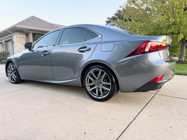 2016 lexus is 350 base