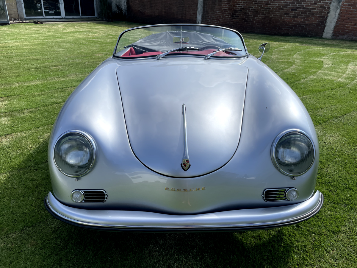 this is a replica of a 1958 porsche 356 speedster