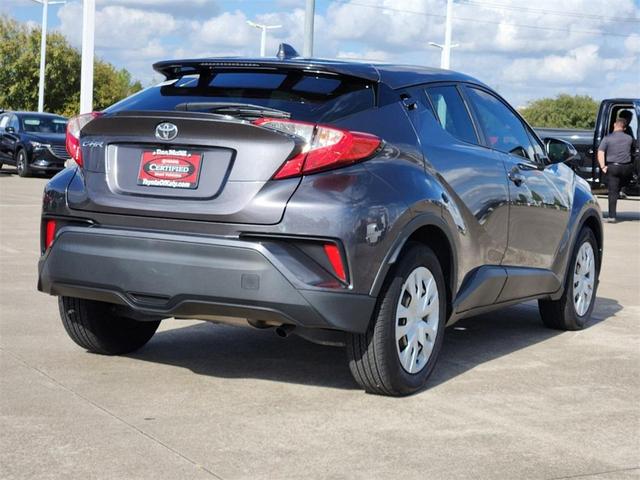 2021 toyota c-hr le