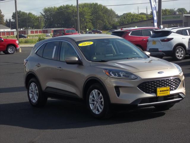 2020 ford escape se