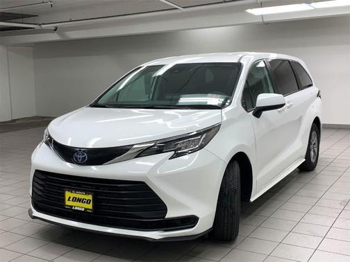 2023 toyota sienna
