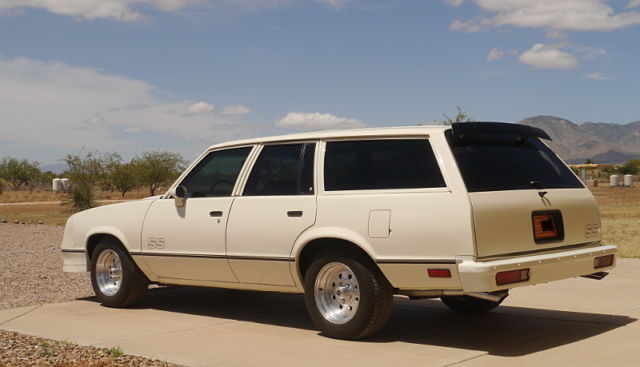 1979 chevy malibu estate wagon - mild custom