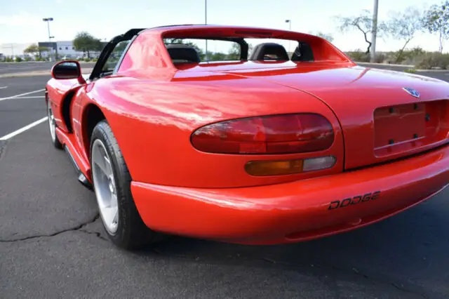 1994 dodge viper,low miles,all stock and original,very clean,just serviced!!!