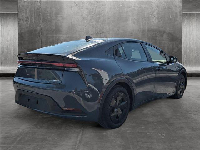 2023 toyota prius le