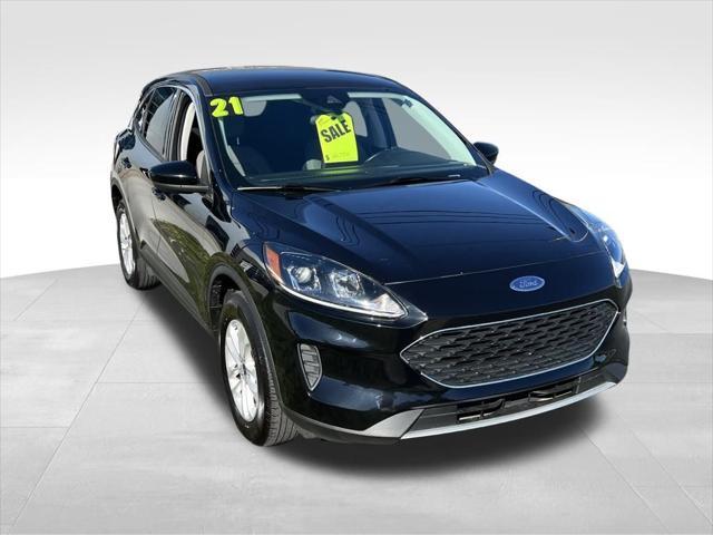 2021 ford escape se