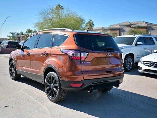 2017 ford escape se