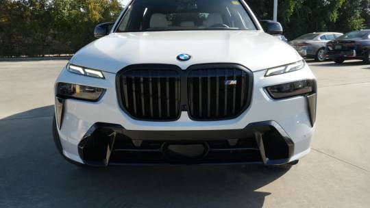 2025 BMW X7