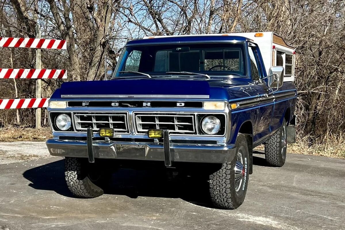 1976 ford f-150 ranger 4×4 4-speed