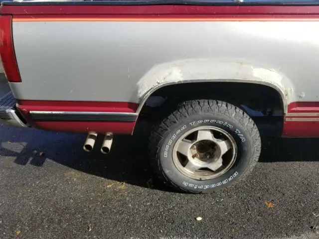 1988 gmc c1500 sierra sle, regular cab two tone 92,000 miles 5.7l v8, rwd, auto