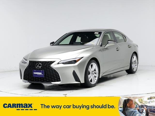 2022 lexus is 300