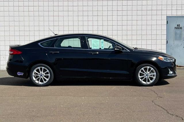 2019 ford fusion energi titanium