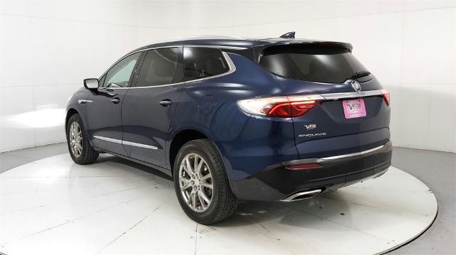 2022 buick enclave essence