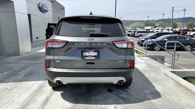2021 ford escape se