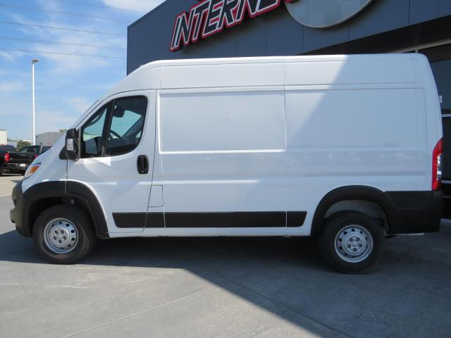 2023 ram promaster 1500 base