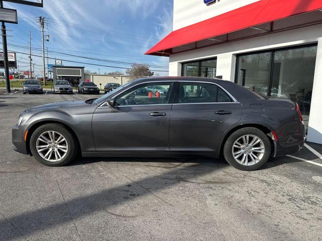 2017 chrysler 300 limited
