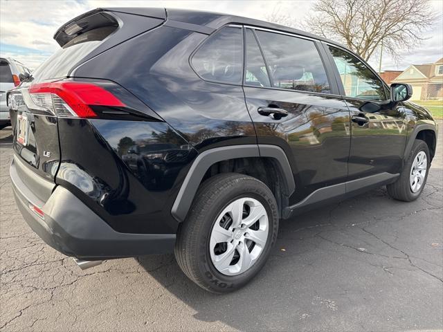 2024 toyota rav4 le