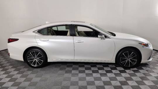 2024 Lexus ES