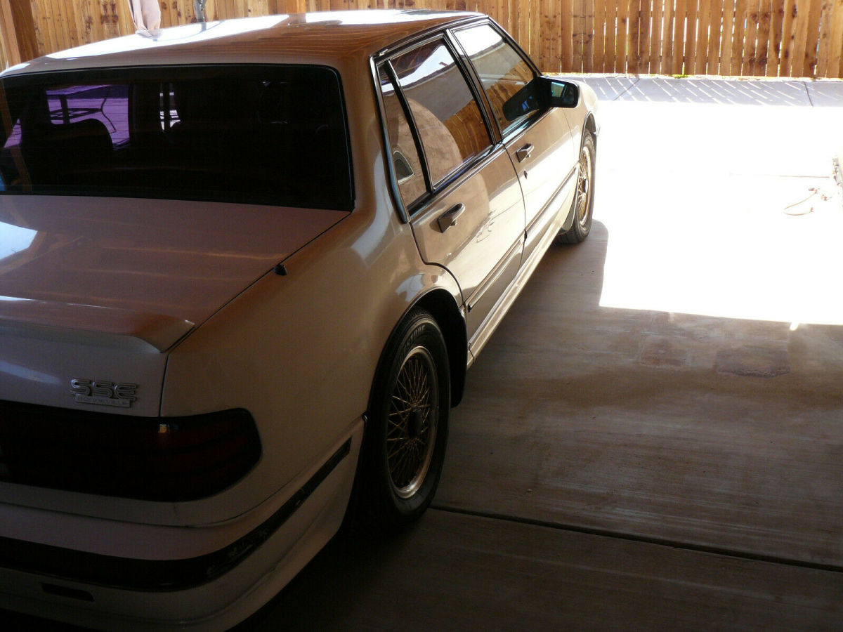 1990 pontiac boinneville sse
