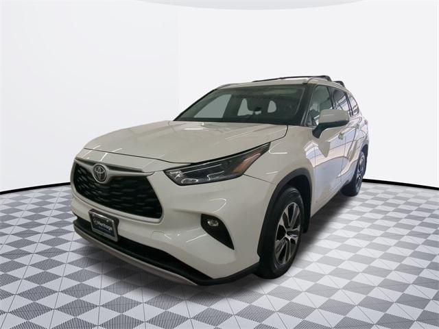 2021 toyota highlander xle