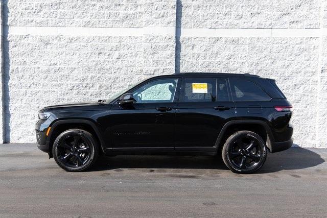 2024 jeep grand cherokee laredo