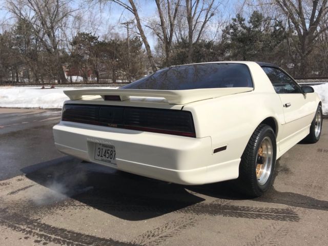 1989 pontiac turbo trans am pace car