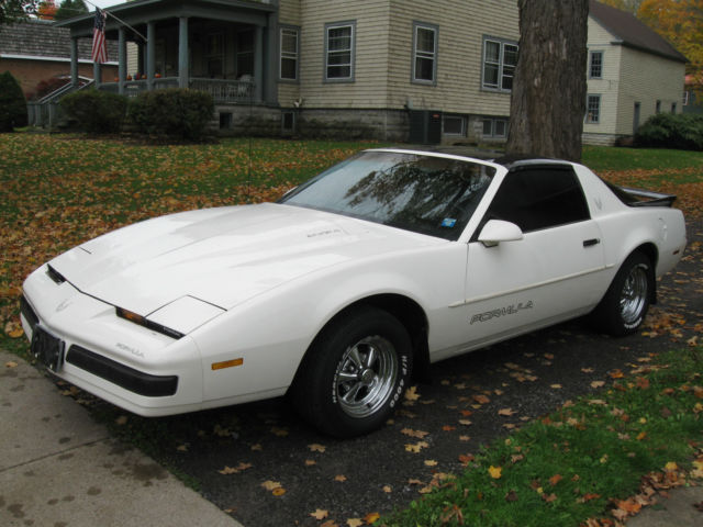 1989 pontiac firebird formula coupe 2-door 5.0l v8 5-speed manual transmission