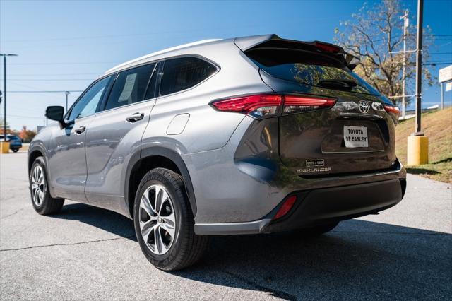 2022 toyota highlander xle