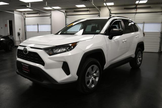 2021 toyota rav4 le