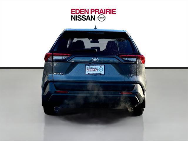 2023 toyota rav4 le