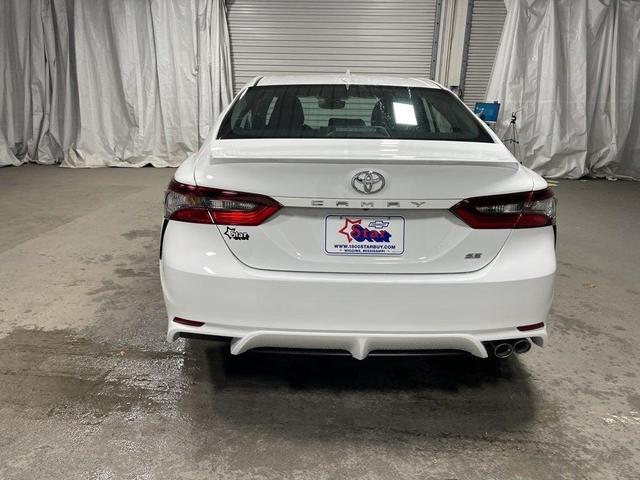 2024 toyota camry se