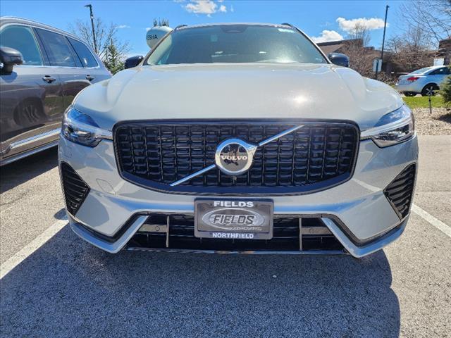 2024 volvo xc60 b5 core dark theme